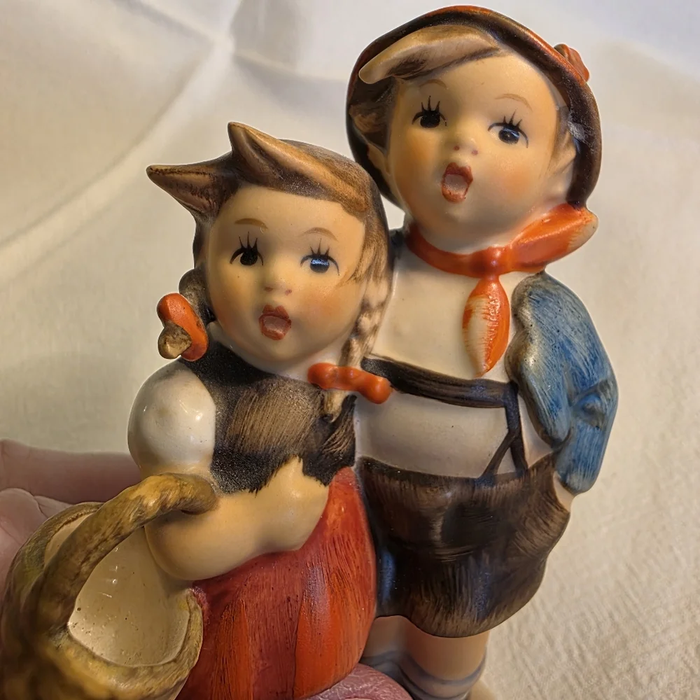 Vintage Goebel Hummel Surprise Hansel And Gretel Figurine TMK 6